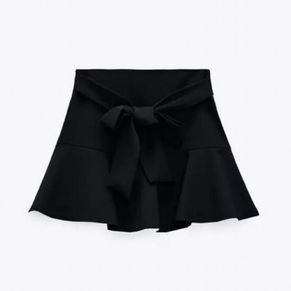 NWT Zara black mini skirt skort size XS